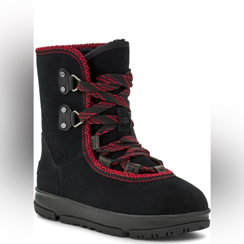 New UGG boots size 7, no box